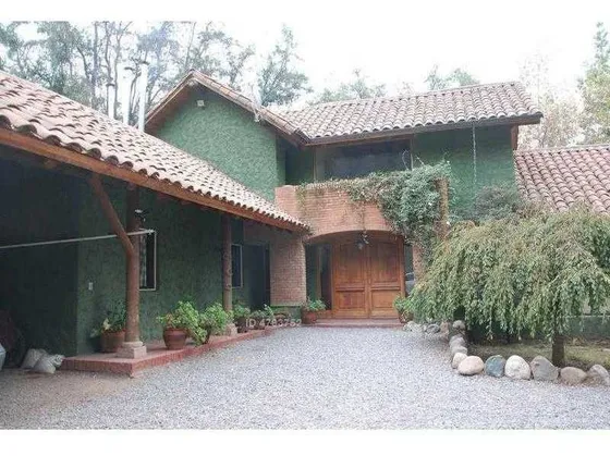 Excelente Casa En Condominio De 288 M2 Con 5.000 De Terreno