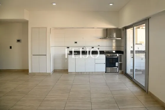 Venta Monoambiente En Florencio Varela, Con Cochera Y Amenities