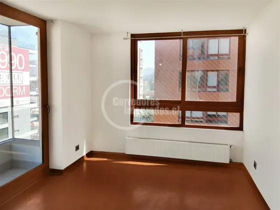 2 Dorm. 2 Baños. Estac. Bodega. En Las Condes