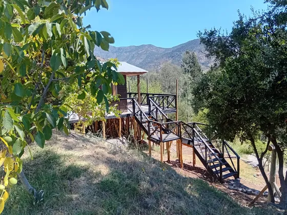 Linda Cabaña En Lomas Del Águila