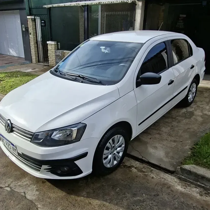 Volkswagen Voyage 1.6 Trendline 101cv