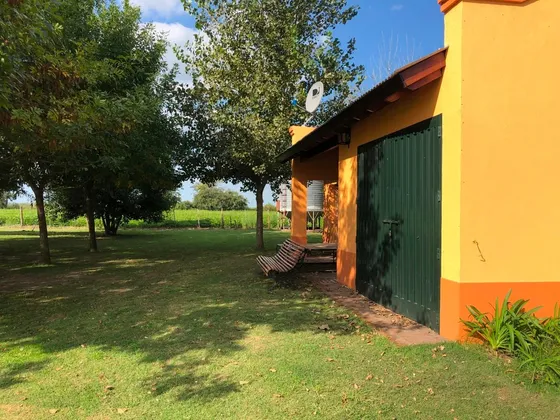 Alquiler Temporario De Casa De Campo En Carlos Keen