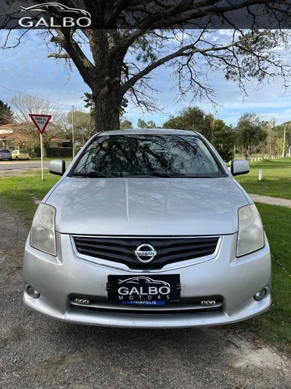Nissan Sentra -