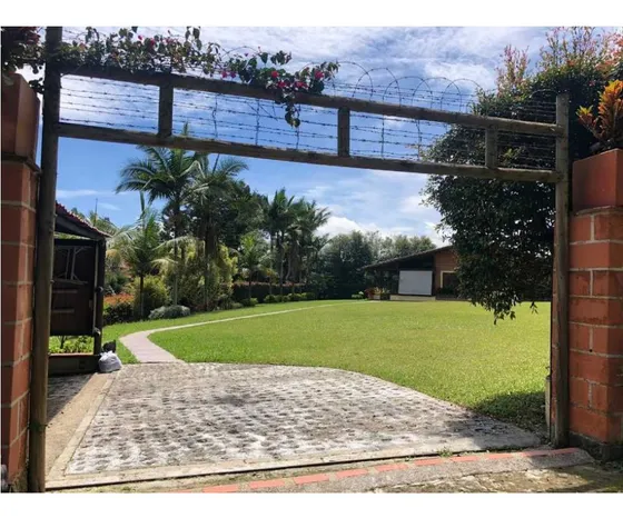 Vendo Finca En Rio Negro  A 15 Minutos Del Aeropuerto