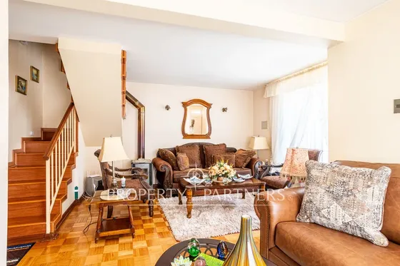 Acogedora Casa Con Excelente Ubicación