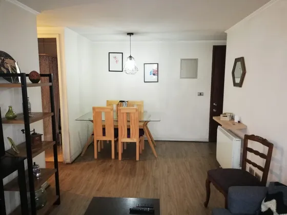 A Pasos De Metro Toesca, Barrio Universitario 2 Dorm Y 2 Bañ