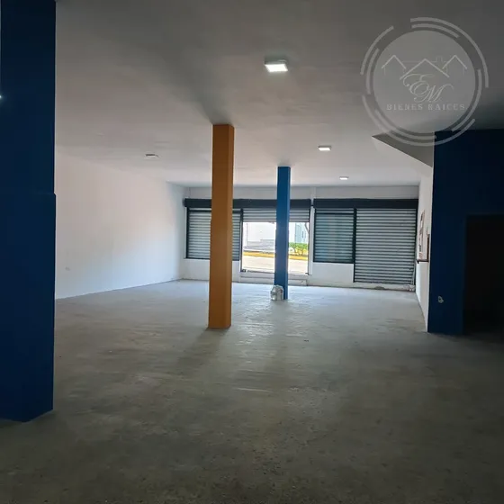 En Venta Amplios Locales Comerciales En El Vigía - Mérida 