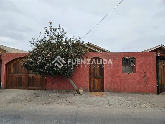 Casa En Venta De 2 Dorm. En La Serena