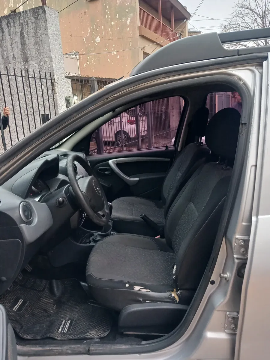 Renault Duster 1.6 4x2 Confort Plus 110cv5378513314519552013