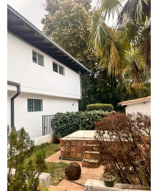 Alquiler/casa-oficina//pradosdeleste/800m