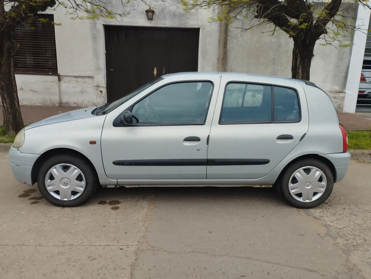 Renault Clio 1.6 Rn568410202797527042