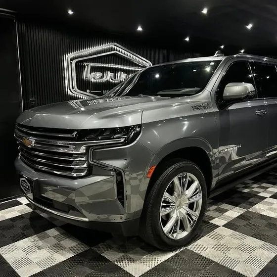 Chevrolet Suburban 6.2 V8 High Country At