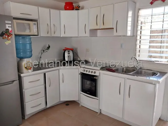  Bello Tovwnhouse De 64 M² Sin Adicionar Jardin Privado, Amplio Patio, Cómodo Y Exclusivo, En Un Conjunto Residencial Privado, Nueva Data, Cercano A Carniceria, Bodegas, Panaderia, Farmacia,