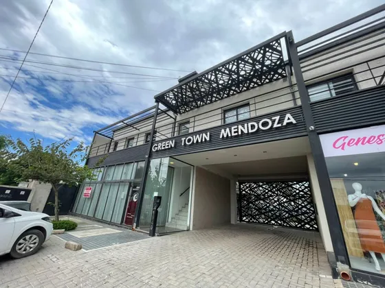 Calle Mendoza, Villa Allende. Excelente Local Comercial En Venta De 48 M2