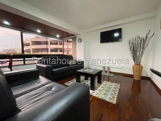Apartamento En Alquiler Ubicado En Lomas De Las Mercedes