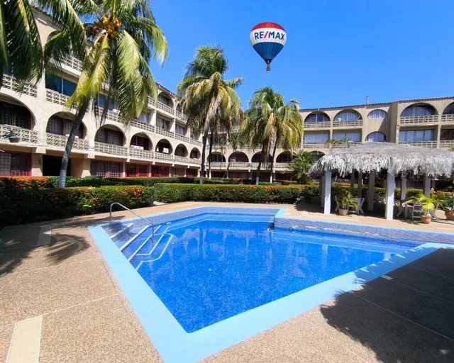 Re/max 2 Mil Vende Apartamento En Urbanización Costa Azul, Caribbean Country, Con Zona Residencial Y Con Piscina