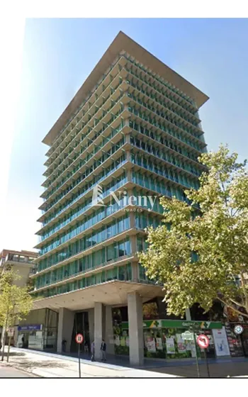 Local Comercial En Arriendo En Barrio El Golf, Las Condes