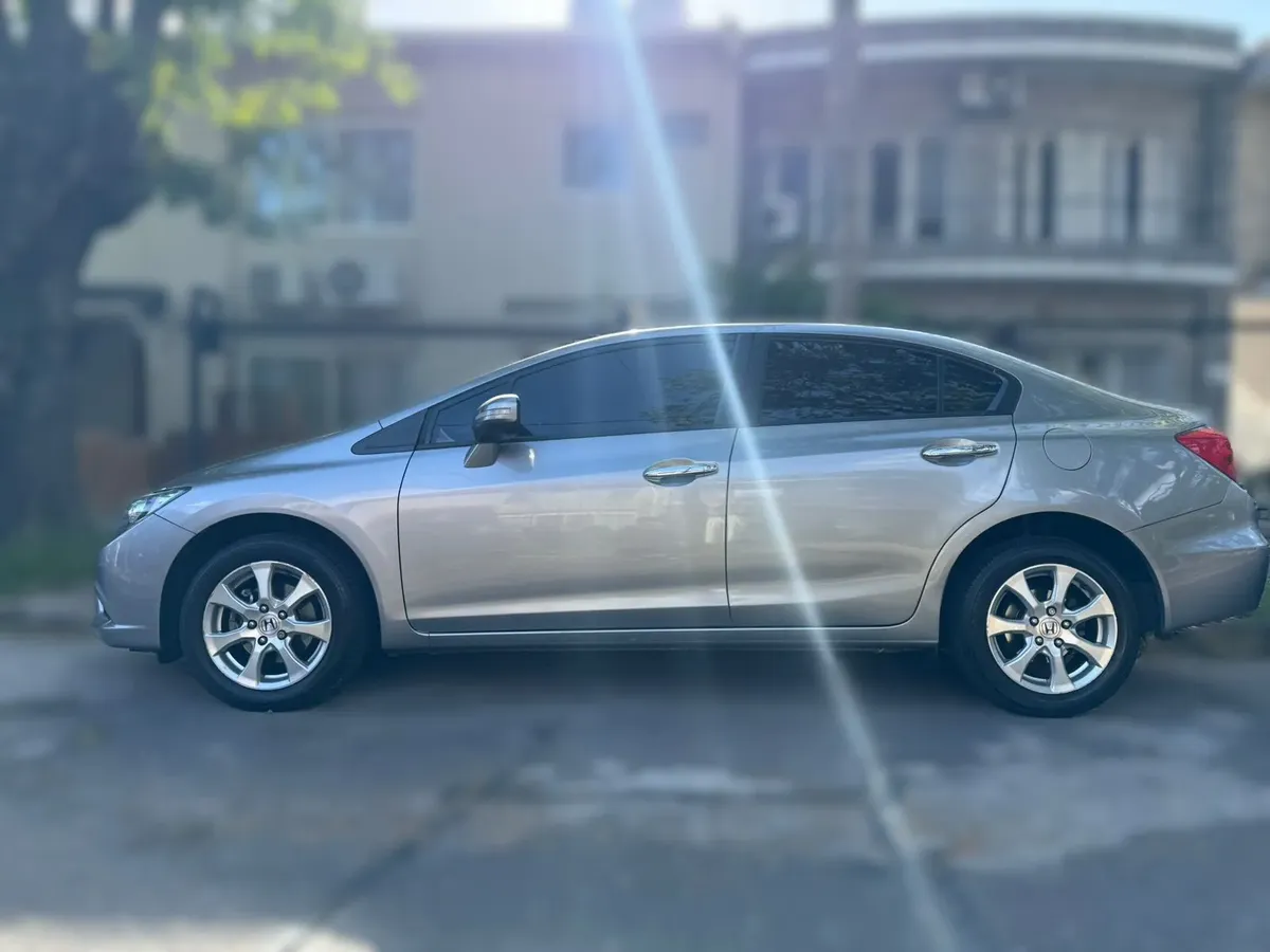Honda Civic 1.8 Exs At 140cv