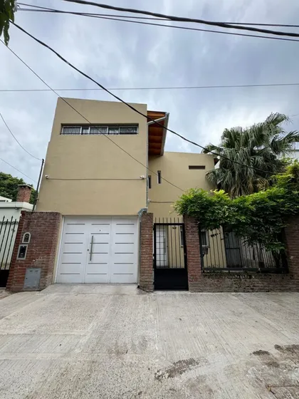 Casa Chalet  En Venta En El Palomar, Morón, G.b.a. Zona Oeste