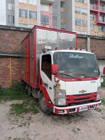 Chevrolet Nhr 2.0