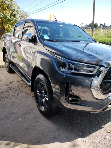 Toyota Hilux Pick-up 2.8 Cd Srv 204cv 4x2