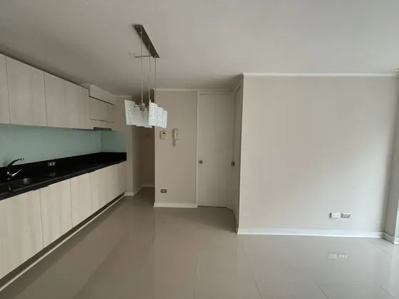 Arriendo Dpto De 2d 2b De Privilegiada Ubicación En Santiago