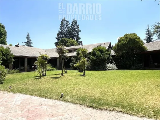 Linda Casa En Chicureo En Venta En Colina