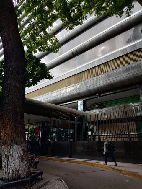 Alquiler De Oficina 81 M2 Centro Seguros La Paz Lt