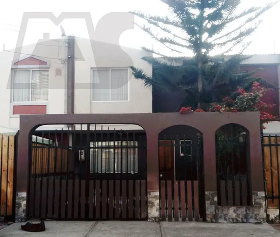 Linda Casa Pronto A La Venta En Poblacion Peñablanca 3d, 2b