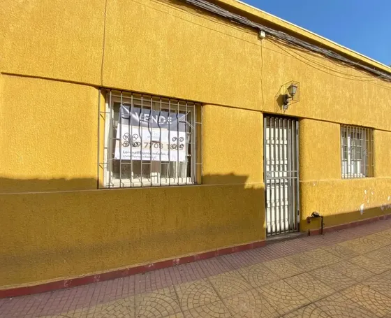 Casa Para Remodelar En Pasaje Peatonal
