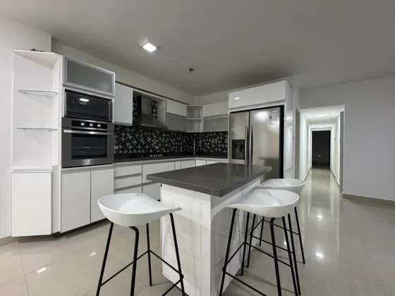 Apartamento Cr Costa Real, Av. Costanera Nueva Barcelona