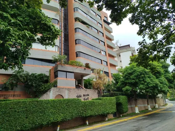Alquilo Bello Apartamento 240m2 Valle Arriba