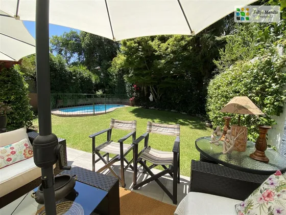 Impecable 4 Dormitorios Mas Servicio Jardin Quincho Piscina 