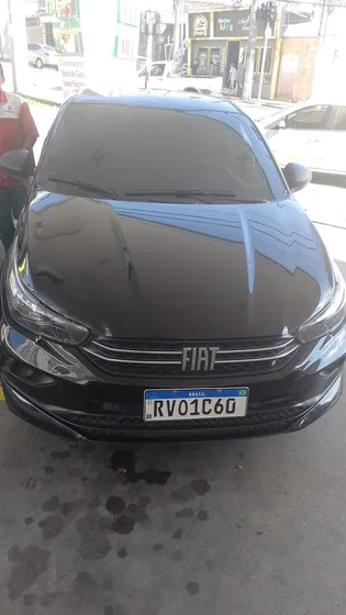 Fiat Cronos 1.0 Flex 4p