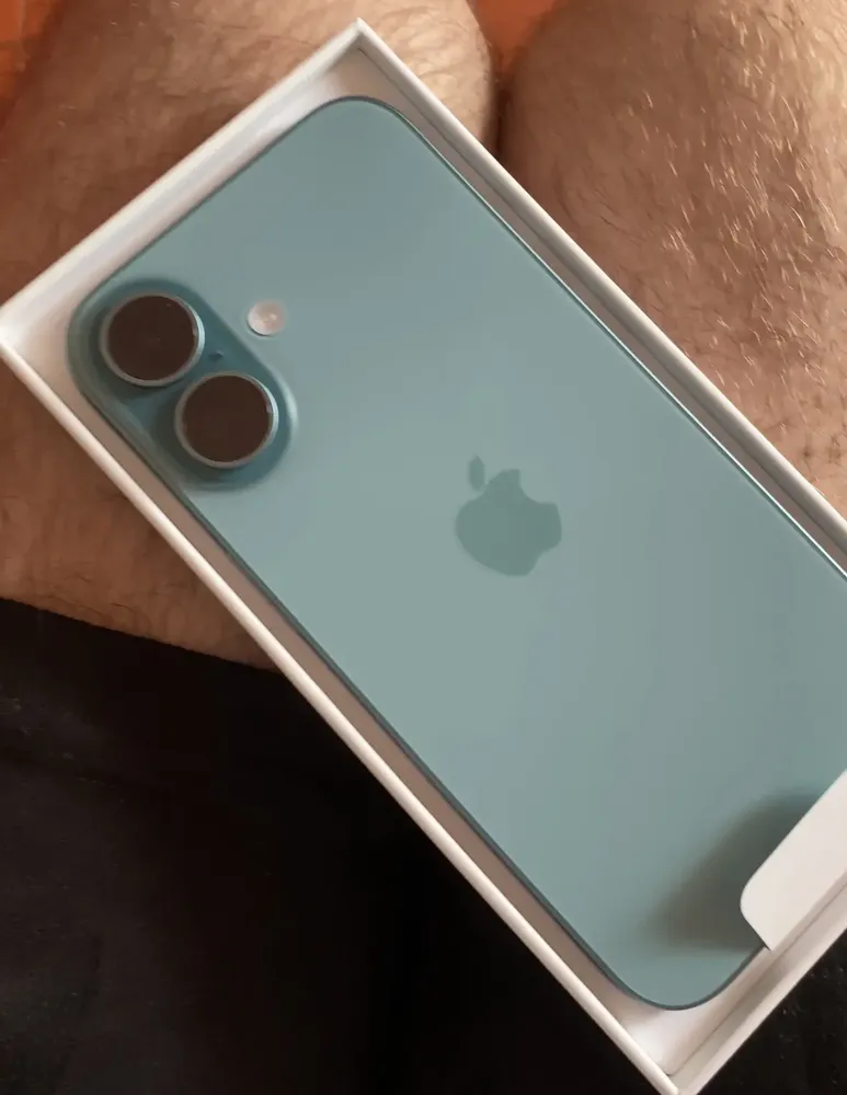 Apple iPhone 16 (128 GB) - Branco - Distribuidor Autorizado