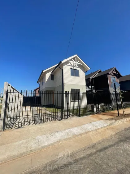 Casa En Venta De 3 Dorm. En Talca Las Rastras 