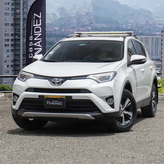 Toyota Rav4 2.0 Street