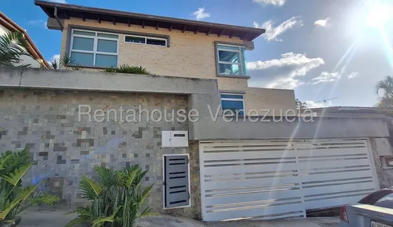 Casa  ( 2 Niveles / Remodelada )  Venta Los Naranjos   Del Cafetal Mls - 25-22639