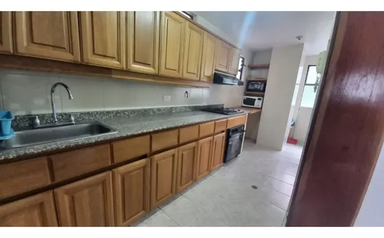 Apartamento En Venta En El Poblado Tesoro 