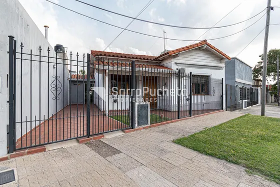 Venta Casa 3 Ambientes Con Jardin Y Parrilla En Palomar