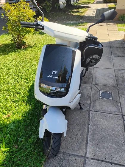 Moto Eléctrica Muy Poco Uso. En Excelente Estado Casi Nueva.