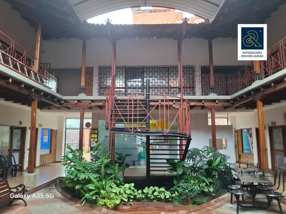 Se Vende Local Oficina C.c La Casona De La Estacion