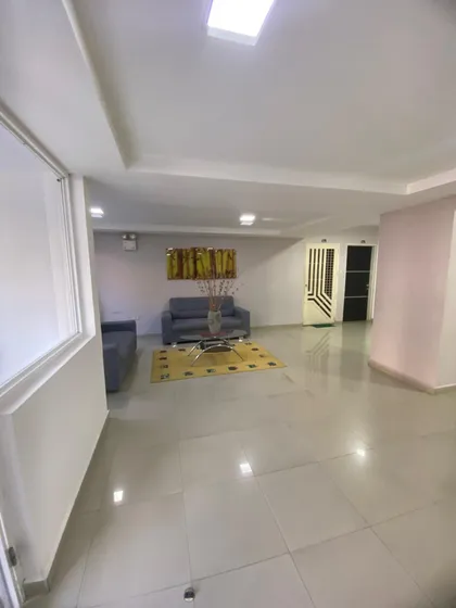 Se Vende Apartamento En Resd. Sun Suites, Mañongo. Naguanagua. (jd)