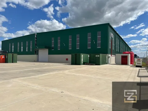 Nave En Alquiler Ubicada En Polo Industrial Spegazzini