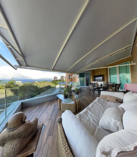 Apartamento Remodelado En Venta 240 M2 Con Terraza En Mirador De Los Campitos