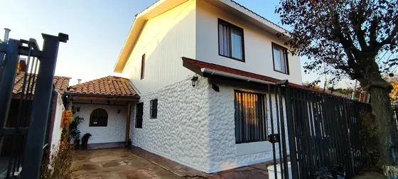 Vendo Amplia Casa, Rodas Santa Amalia, La Florida.