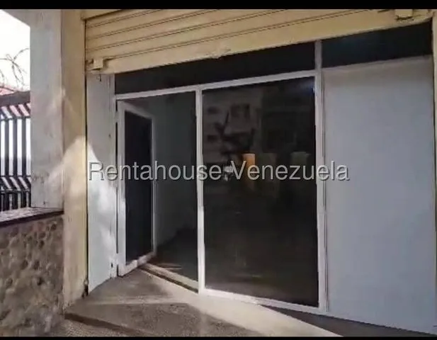 Alquiler De Local Comercial A Pie De Calle En La Urb Agua Blanca Valencia Carabobo Mls #25-23151 LG