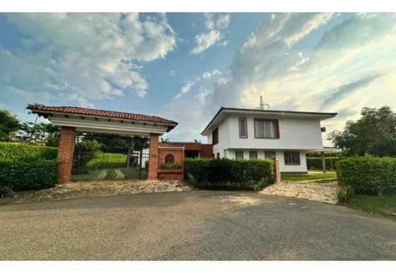 Venta Casa En Urbanización Campestre En Jamundi
