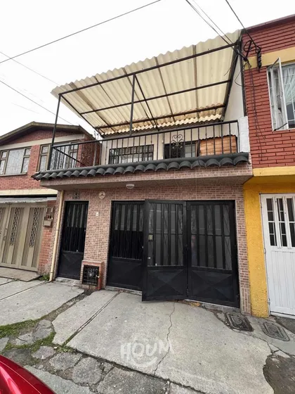 Casa En Torremolinos. 5 Habitaciones, 200 M², Id: 150604