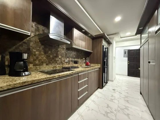 * Josefina Toledo: Bello Apartamento En Venta En El Parral, 125m², Techos Con Iluminación, Balcón, Cocina Equipada, Family Room, Planta 100%, Pozo, Piscina, Aire Acondicionado, Maletero, 284687 